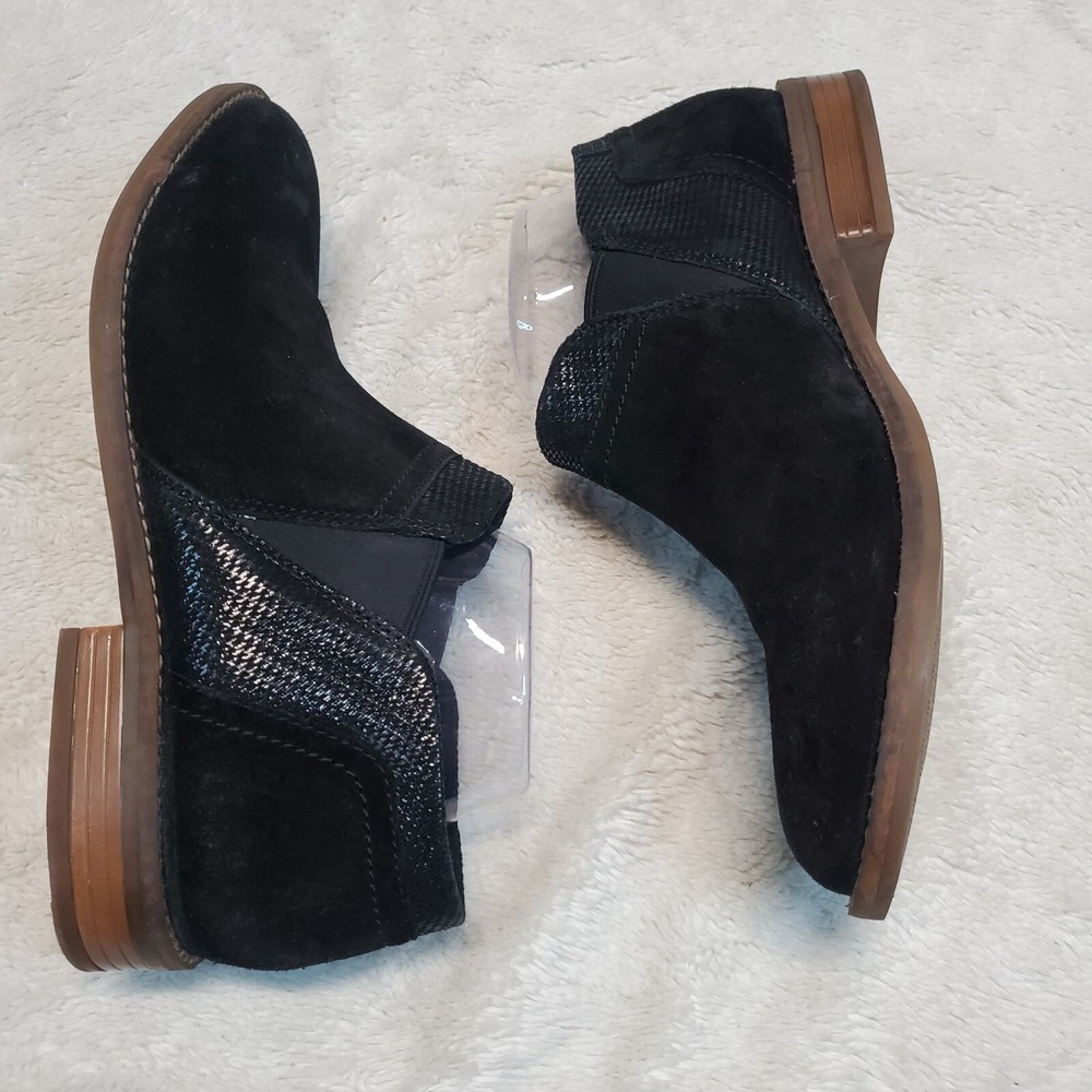 Clarks Black Suede Leather Short Ankle Boots 10 Classic Capsule Basic Minimalist